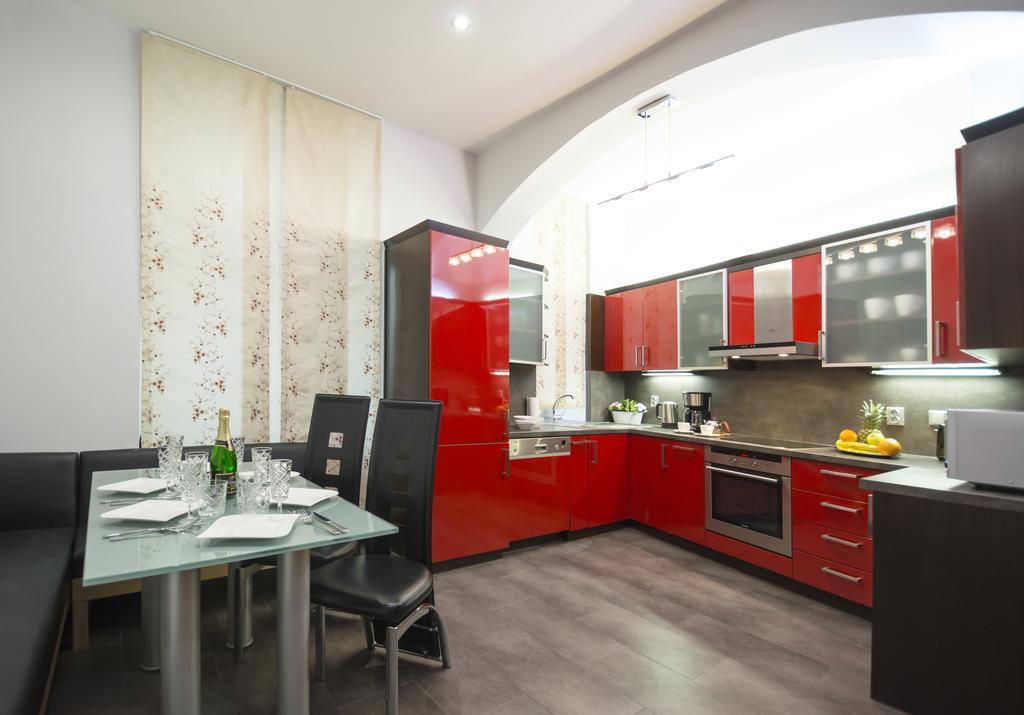 Luxury Apartments Pricna Prague Luaran gambar